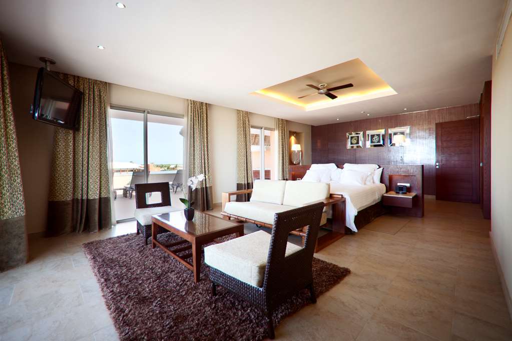 Barcel B Varo Palace *